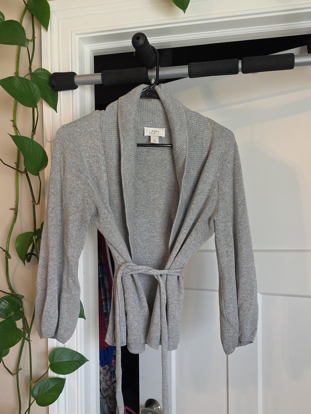 LOFT Gray Shawl-Collar Knit Wrap Cardigan with Belt
